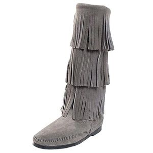 NWT Minnetonka Grey Fringe Tall Boots, As z. 9